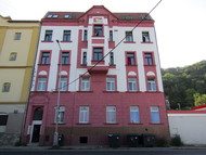 Prodej investičního domu s 13 BJ o celkové …
